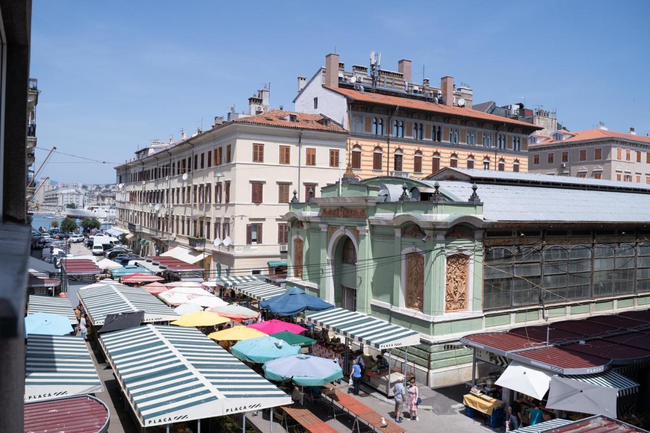 Market Inn - Zagrebacka Rijeka Buitenkant foto